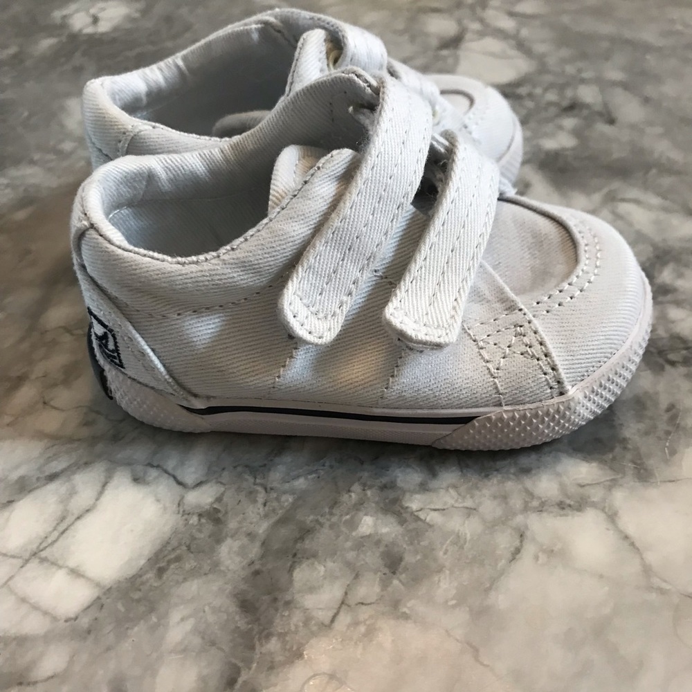 Infant Sperry sneakers